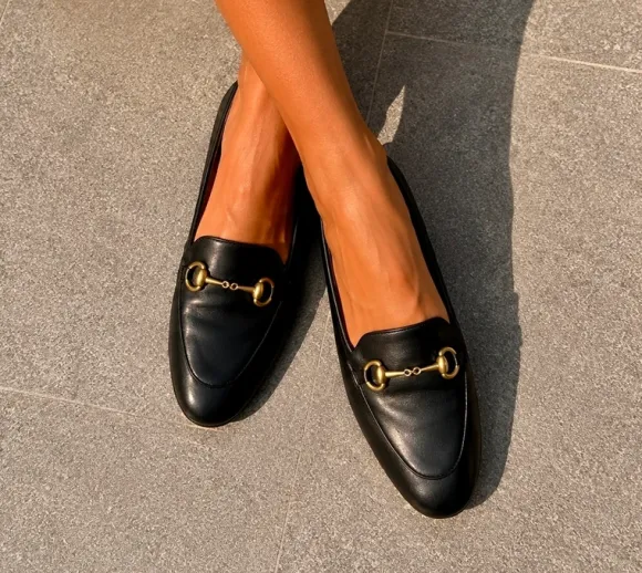Elegante Mokassins/Loafer mit Gold Verzierung