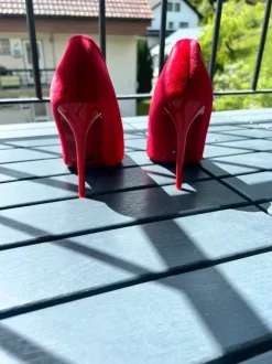 Elegante rote High Heels / Pumps GR. 39