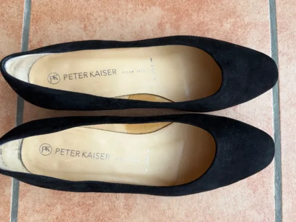 Elegante schwarze Slipper von Peter Kaiser