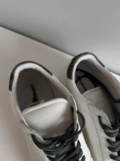 Emporio Armani Männer Schuhe