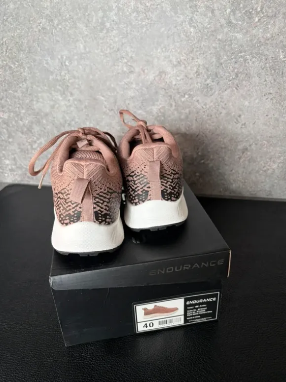 Endurance nieuwe leuke sneakers mt 40