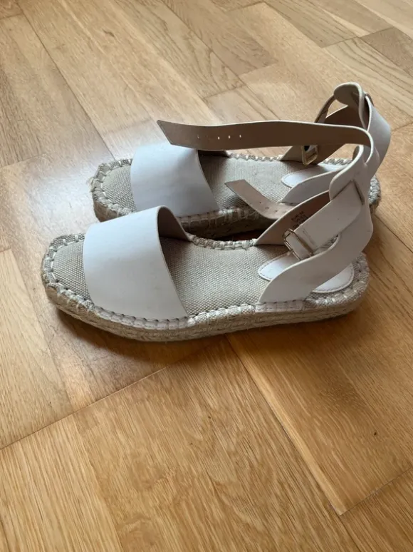 Espadrilles