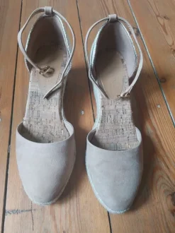 Espadrilles mit Keilabsatz
