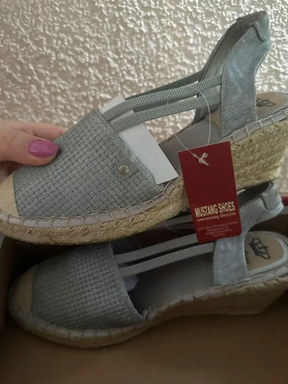 Espadrilles von Mustang