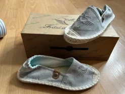 Espandrilles Gr 37 grau Neu Fritzi aus Preußen