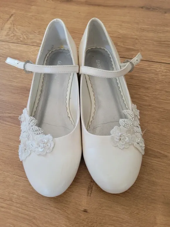 Festliche Kinderschuhe