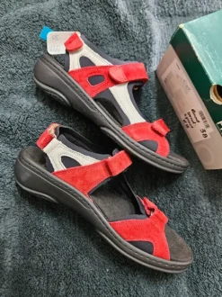 Fidelio sandals