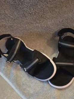 Fila Sandalen 42