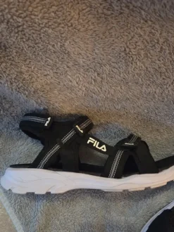 Fila Sandalen 42