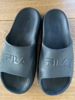 Fila Schlappen Größe 41