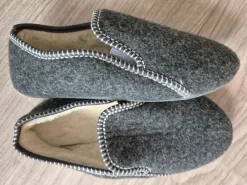 Filz Pantoffeln neu Größe 42