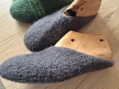 Filzpantoffeln, Hausschuhe Gr.41/42 neu