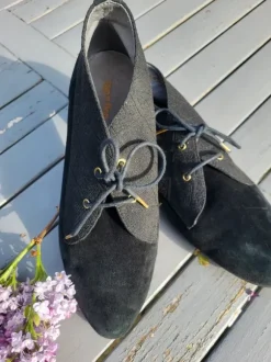 Flip Flop schicke Lederschuhe Halbschuhe spitz pointy minimalistisch Capsule Wardrobe Schnürschuhe