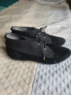 Flip Flop schicke Lederschuhe Halbschuhe spitz pointy minimalistisch Capsule Wardrobe Schnürschuhe