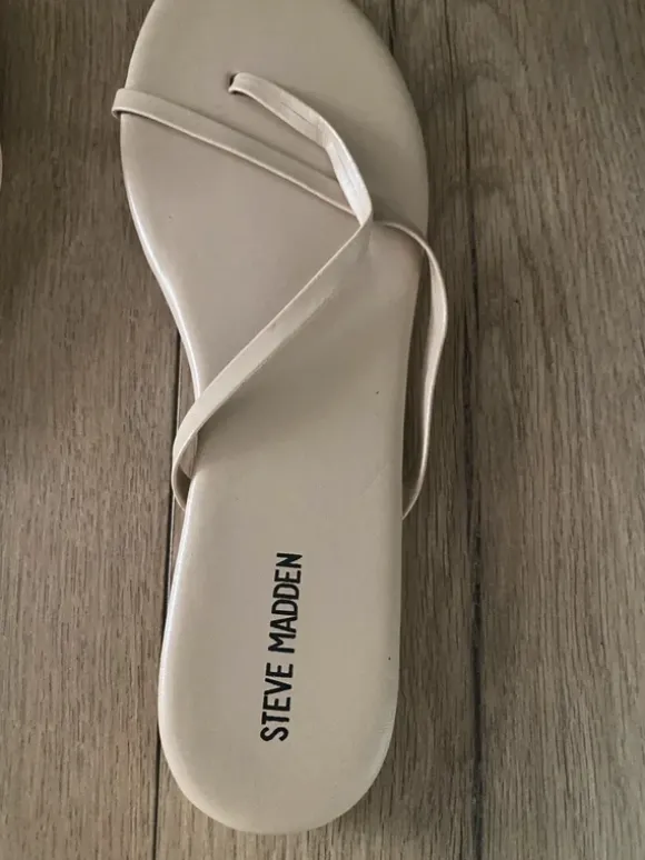 Flip Flops von Steve Madden, neu
