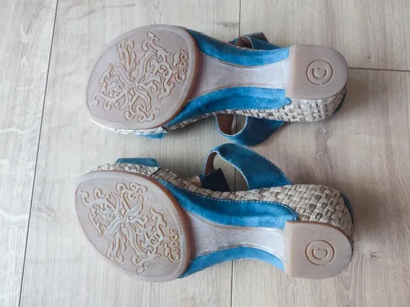 Gabor Sandalen Gr. 5 ( 38 ) blau mit Keilabsatz