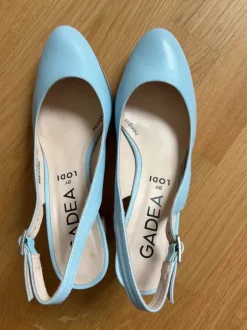 Gadea Leder-Pumps mit Slingback in Hellblau – Gr. 40