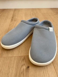 Gartenschuhe Clogs Schlupfschuhe Schuhe grau weiß Sohle