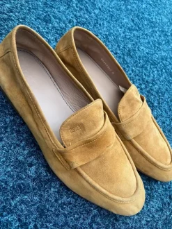 gelber Wildleder-Loafer der Marke Hugo Boss Gr42
