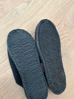 Giesswein Pantoffeln Größe 47 neu und unbenutzt
