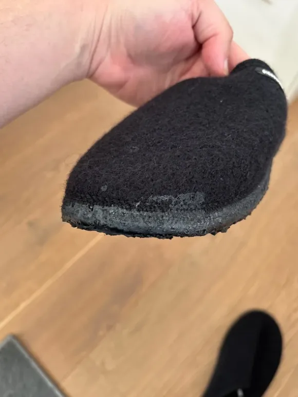 Giesswein Pantoffeln Größe 47 neu und unbenutzt