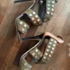 Giuseppe Zanotti High Heel studded oliv