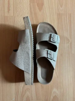 Glitzernde Sommer-Sandalen in Beige – super bequem & stylisch
