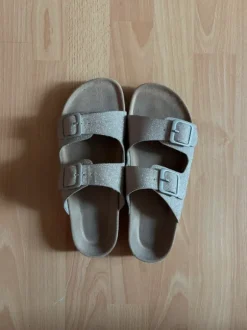 Glitzernde Sommer-Sandalen in Beige – super bequem & stylisch