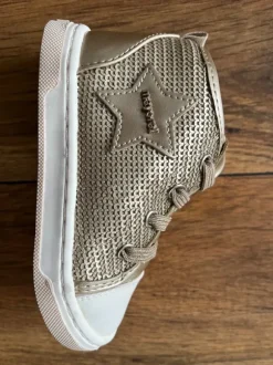 Gold Shoes| Mayoral | size 21 - 22