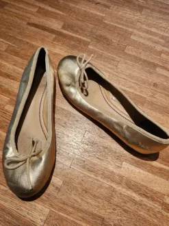Goldene Ballerinas