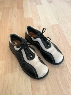 Golfschuhe – Schwarz/Weiß, stylisch & vielseitig