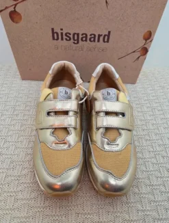 Gouden leren sneakers met klittenband van Bisgaard, maat 34