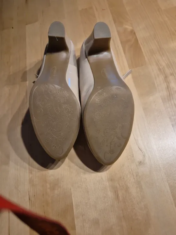 Graceland NEU Beige Spangenpumps Gr. 42