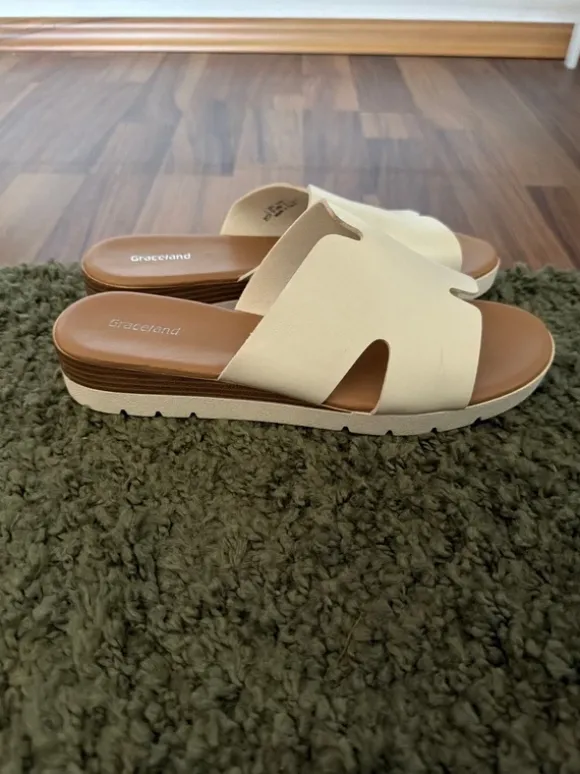 Graceland Sandals – Size 39