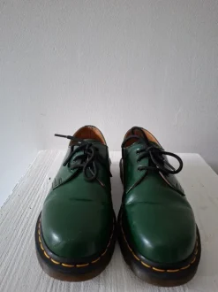 groene dr. Martens maat 38