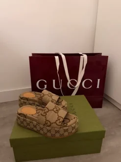 Gucci slippers