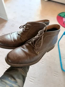 Guess boots