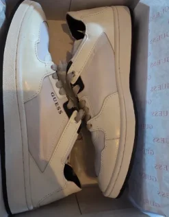 Guess Sneaker 42 neu