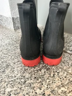 Gummistiefel/ -stiefletten