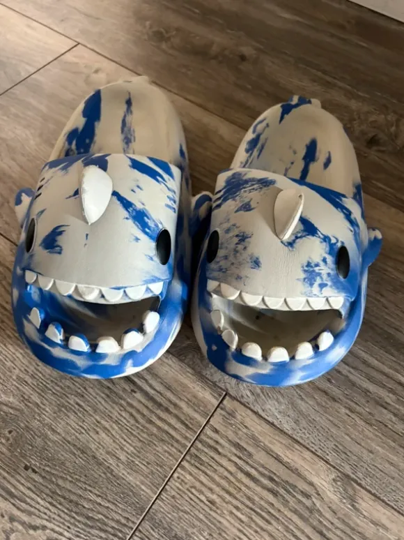 Haaien slippers