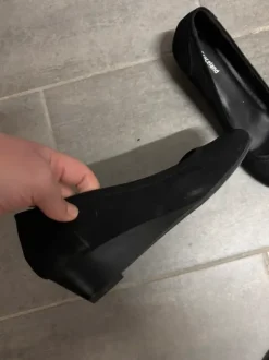 Halb hohe Absatzschuhe