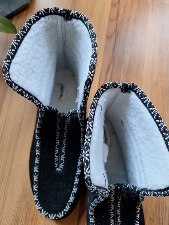 Hausschuh unisex Gr 43
