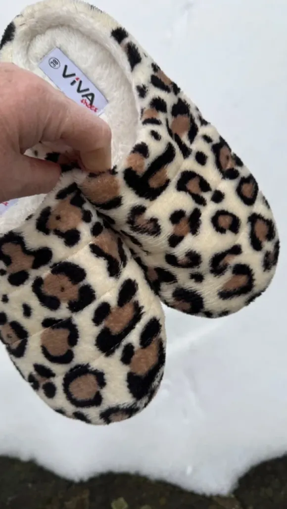 Hausschuhe Pantoffeln Kuschelshoes Leo NEU