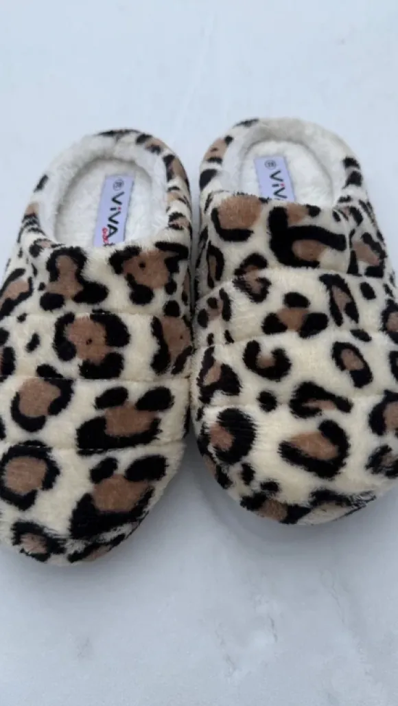 Hausschuhe Pantoffeln Kuschelshoes Leo NEU