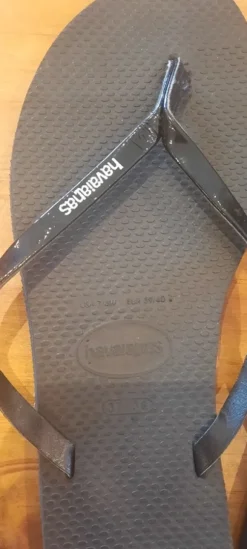 Havaianas noires 37/38 comme neuves