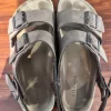 Hellbraune Sandalen Gr39