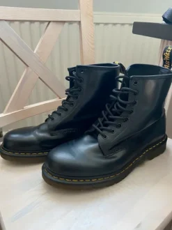 Herren Dr Martens Schwarz 45
