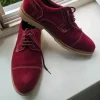 Herrenschnürschuh für den modebewussten Mann