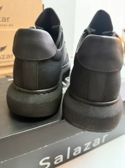 HerrenSchuhe Schwarz 44