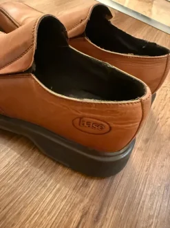 Herrenschuhe, Marke Base